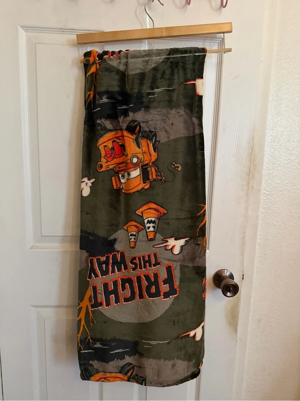 Disney Cars 'Fright This Way' Plush Throw Blanket